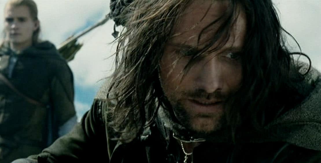 Aragorn findet Spuren von Merry und Pippin. sie führen weg von der Schlacht - in den Fangorn.